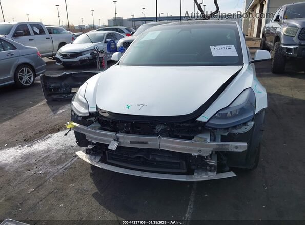 5YJ3E1EB3MF938919 2021 TESLA MODEL 3 White Դիմացի տեսք