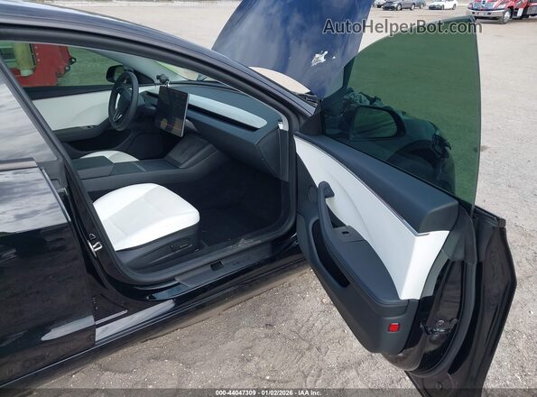 5YJ3E1EB3RF793680 2024 TESLA MODEL 3 Black 