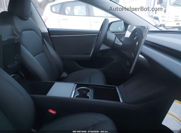 5YJ3E1EB3TF116703 2026 TESLA MODEL 3 Gray Front interior view