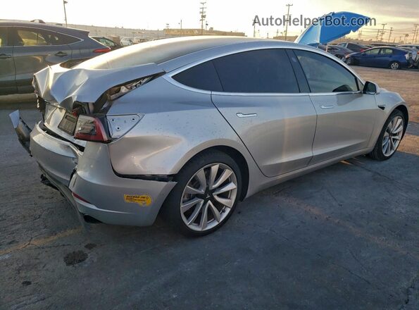 5YJ3E1EB4JF087547 2018 TESLA MODEL Silver Հետևի աջ