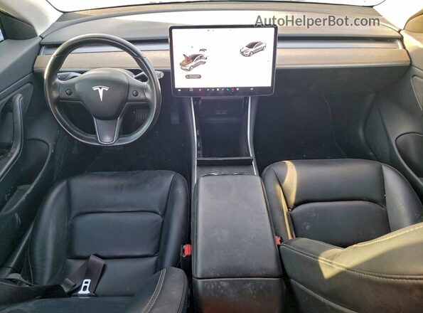 5YJ3E1EB4JF087547 2018 TESLA MODEL Silver Առջևի վահանակի տեսք