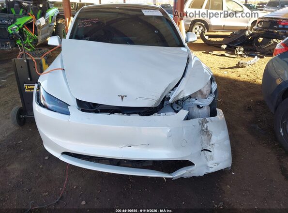 5YJ3E1EB4RF817971 2024 TESLA MODEL 3 White Դիմացի տեսք