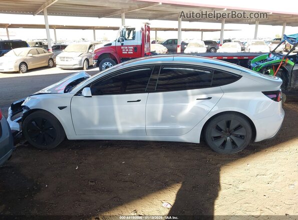 5YJ3E1EB4RF817971 2024 TESLA MODEL 3 White Սալոնի 360 աստիճան տեսք