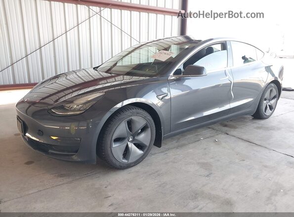 5YJ3E1EB5JF077206 2018 TESLA MODEL 3 Gray წინა მარცხენა ხედი სამი მეოთხედიდან