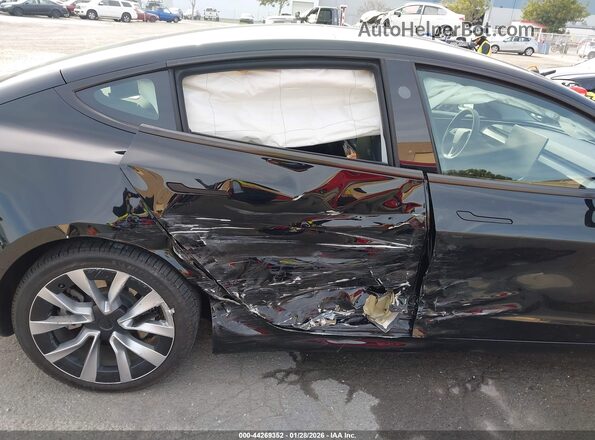 5YJ3E1EB5RF787542 2024 TESLA MODEL 3 Черный Вид спереди