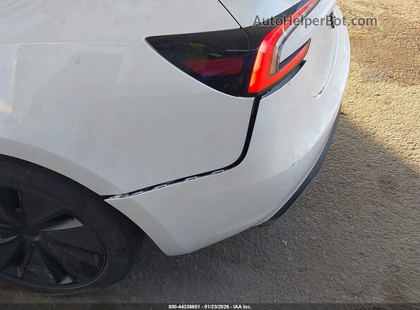 5YJ3E1EB6RF733599 2024 TESLA MODEL 3 White 