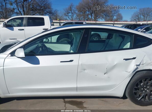 5YJ3E1EB6RF792488 2024 TESLA MODEL 3 White Vista interior de 360 grados