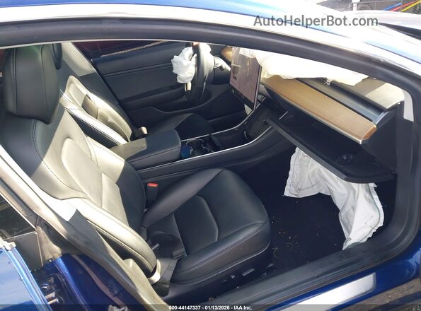 5YJ3E1EB7KF453941 2019 TESLA MODEL 3 Blue Front interior view