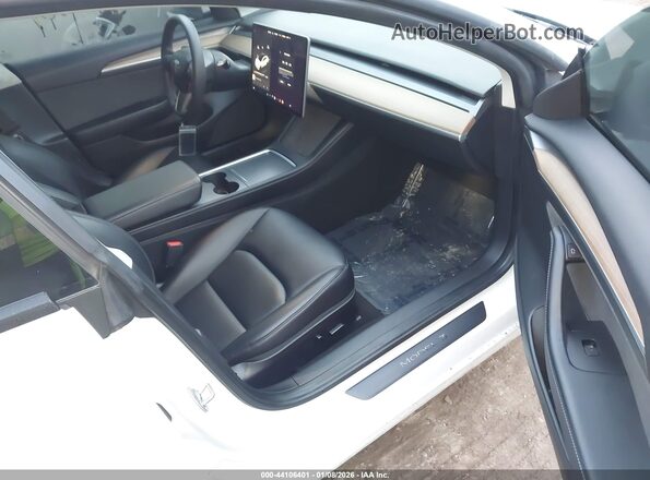 5YJ3E1EB9NF159316 2022 TESLA MODEL 3 White წინა სალონის ხედი
