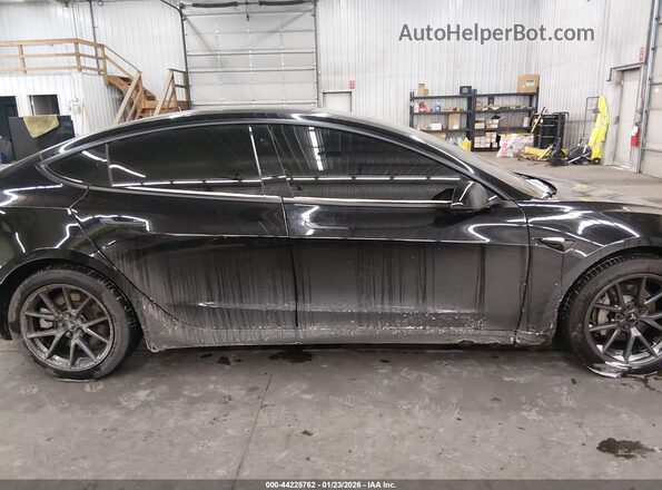 5YJ3E1EBXMF055867 2021 TESLA MODEL 3 Black 