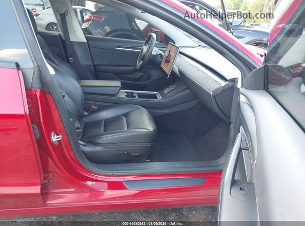 5YJ3E1EBXNF187870 2022 TESLA MODEL 3 Red წინა სალონის ხედი