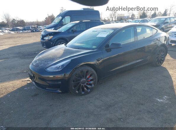 5YJ3E1EC4NF253984 2022 TESLA MODEL 3 Черный Передняя левая четверть