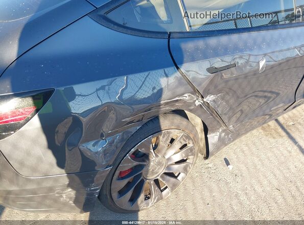 5YJ3E1EC8MF044214 2021 TESLA MODEL 3 Gray Widok z tyłu