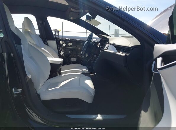 5YJSA1E26KF330283 2019 TESLA MODEL S Black Front interior view