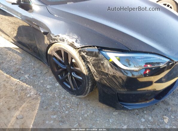5YJSA1E57NF486153 2022 TESLA MODEL S Черный Вид спереди