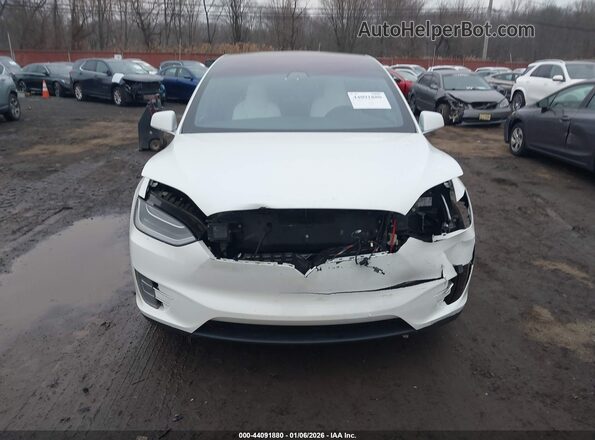 5YJXCBE20JF132559 2018 TESLA MODEL X White 