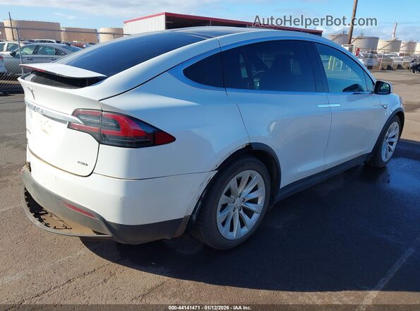 5YJXCBE2XGF008775 2016 TESLA MODEL X White Задня права чверть