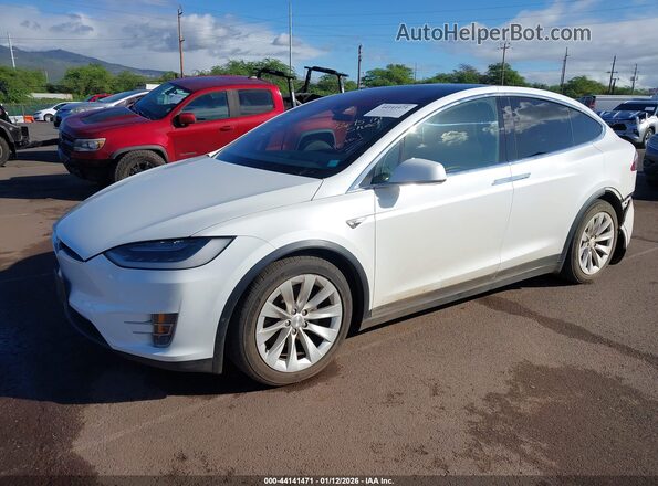 5YJXCBE2XGF008775 2016 TESLA MODEL X White Передня ліва чверть
