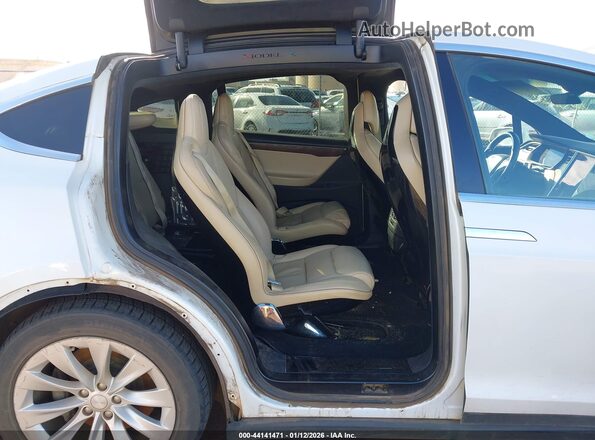 5YJXCBE2XGF008775 2016 TESLA MODEL X White Вид наклейки з VIN-кодом