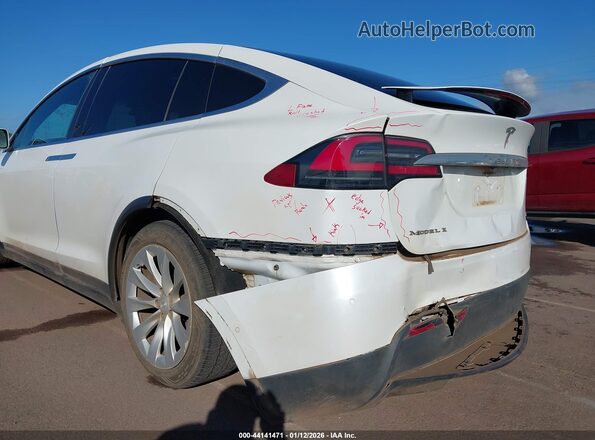 5YJXCBE2XGF008775 2016 TESLA MODEL X White Вид спереду