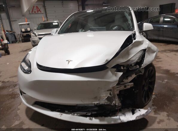 5YJYGAEEXMF186940 2021 TESLA MODEL Y Белый 