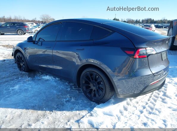 5YJYGDEE1MF070396 2021 TESLA MODEL Y Gray 