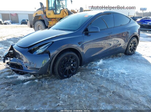 5YJYGDEE1MF070396 2021 TESLA MODEL Y Gray 