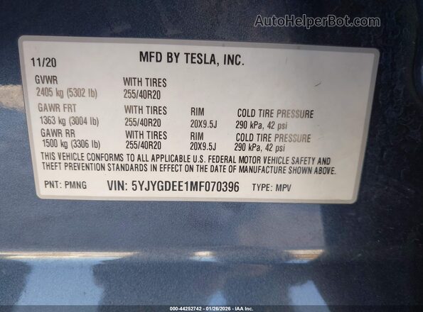 5YJYGDEE1MF070396 2021 TESLA MODEL Y Gray 
