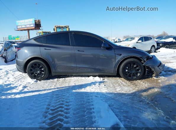 5YJYGDEE1MF070396 2021 TESLA MODEL Y Gray 