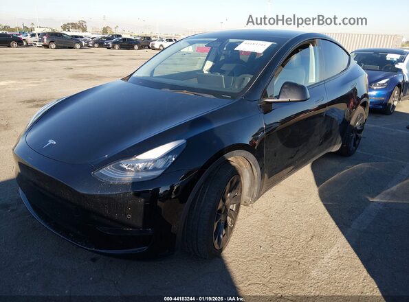 5YJYGDEE2MF108380 2021 TESLA MODEL Y Black Widok z przodu