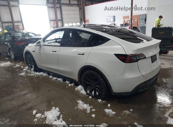 5YJYGDEE5MF242039 2021 TESLA MODEL Y White Rear left