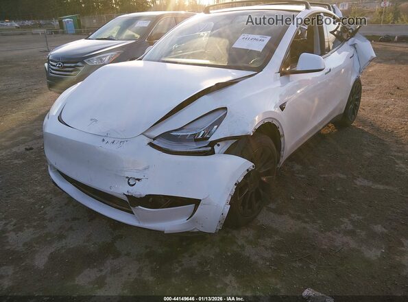 5YJYGDEE7MF207129 2021 TESLA MODEL Y White 