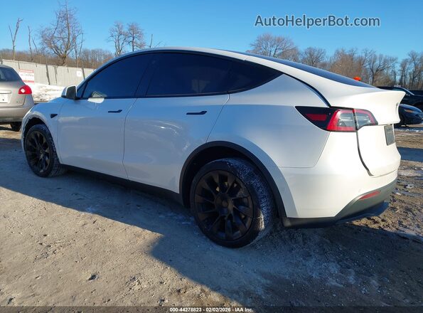 5YJYGDEE9MF239399 2021 TESLA MODEL Y White 