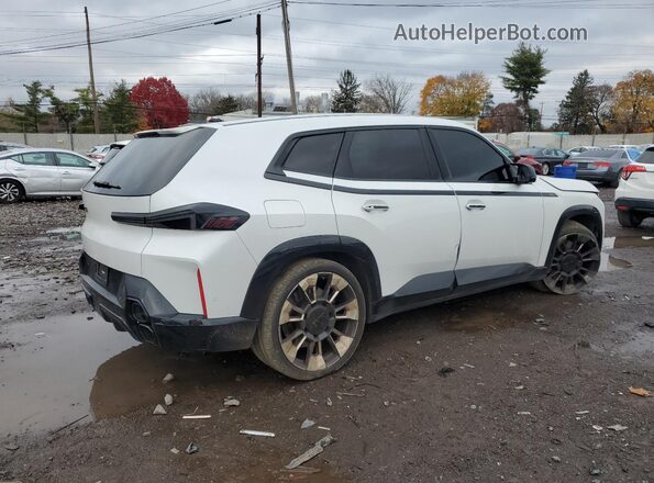 5YM23CS04P9S11987 2023 BMW XM White Задня права чверть