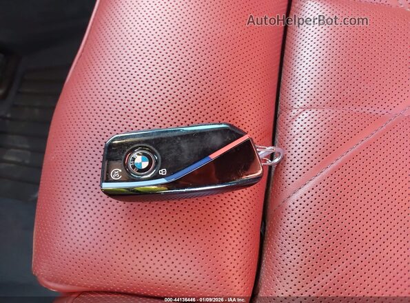 5YM23CS05R9V95085 2024 BMW 7 SERIES Черный 