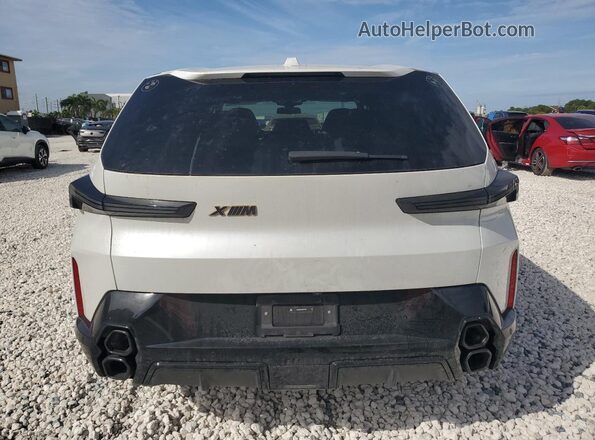 5YM23CS05R9X25561 2024 BMW XM White Rear view