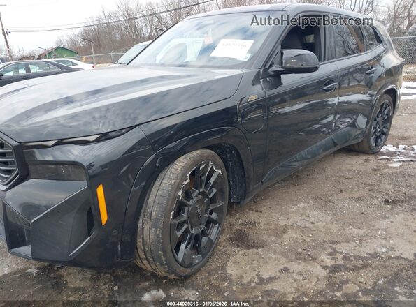 5YM23CS0XS9Z16804 2025 BMW XM Black Front view