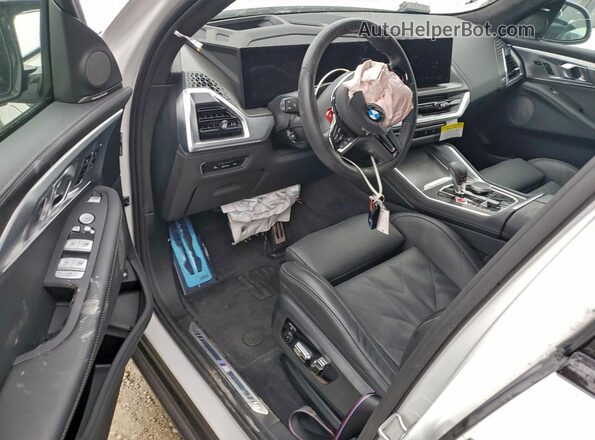 5YM23CS0XS9Z30721 2025 BMW XM White Вид панелі приладів