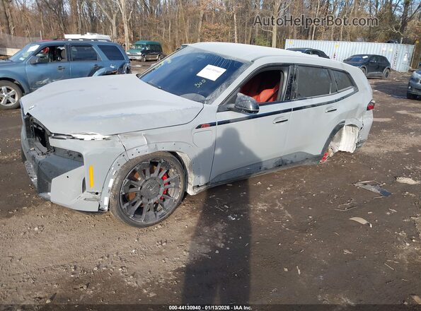 5YM33CS06S9055545 2025 BMW XM Серый Вид спереди
