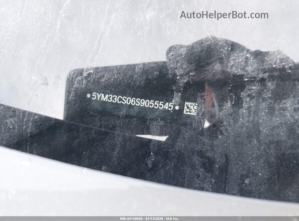 5YM33CS06S9055545 2025 BMW XM Серый 