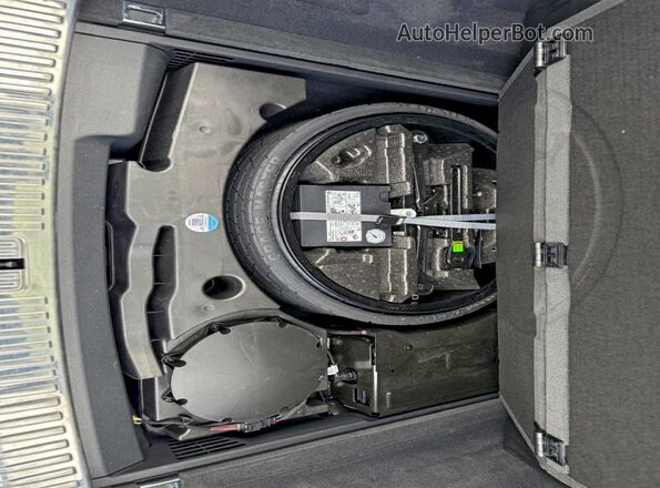WA1EVAF19LD025211 2020 AUDI Q8 Gray Vista interior delantera