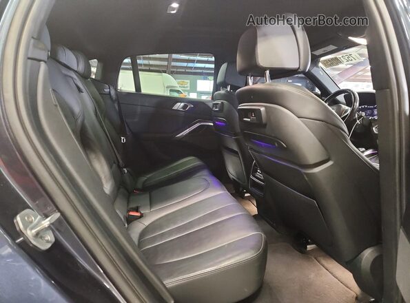 5UXCY8C06L9B21326 2020 BMW X6 Gray ძრავის განყოფილების ხედი