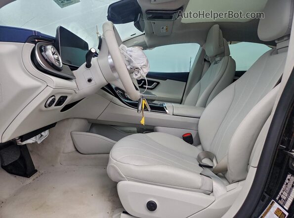 W1KEG1CB5PF032606 2023 MERCEDES-BENZ EQE Black Vista del salpicadero