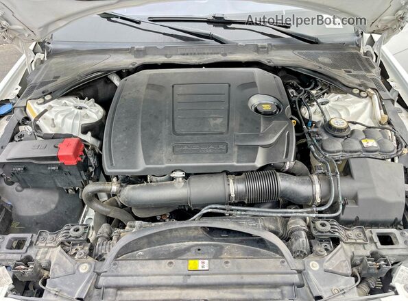 SAJAR4FX7KCP52805 2019 JAGUAR XF White Вид панелі приладів