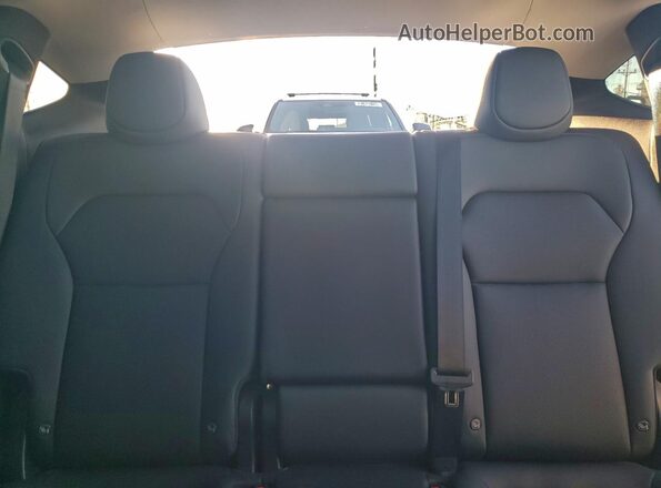 7SAYGDEEXTF377485 2026 TESLA MODEL White Widok wnętrza z tyłu
