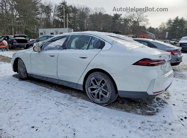 WBA53FJ03TCV98440 2026 BMW 5 SERIES White უკანა მარჯვენა