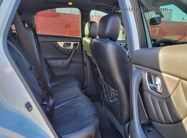 JN8CS1MW2HM411677 2017 INFINITI QX70 White Widok wnętrza z przodu