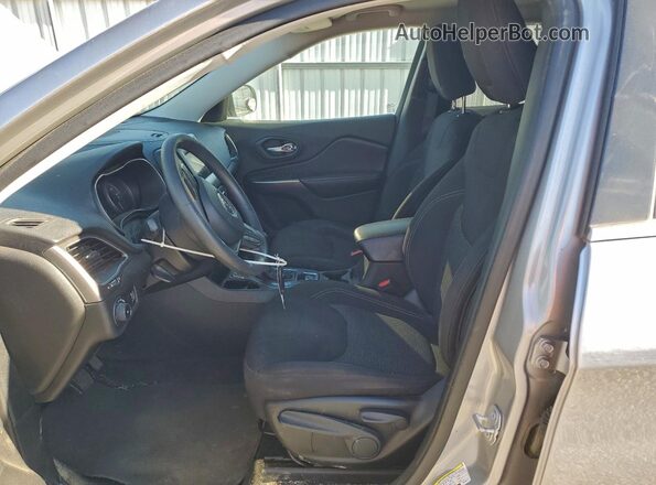 1C4PJLCB5KD332117 2019 JEEP GRAND CHER Silver Dashboard view