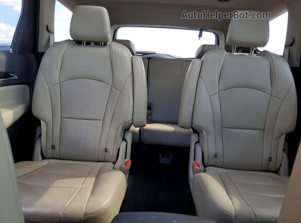5GAERBKW1JJ142802 2018 BUICK ENCLAVE Brown Widok wnętrza z tyłu