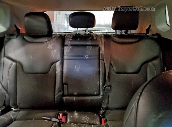 3C4NJDBB4KT690639 2019 JEEP COMPASS White Vista interior trasera